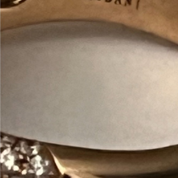 Diamond, 18K gold, and tsavorite garnet ring by Modani Jewels - Picture 8 of 13